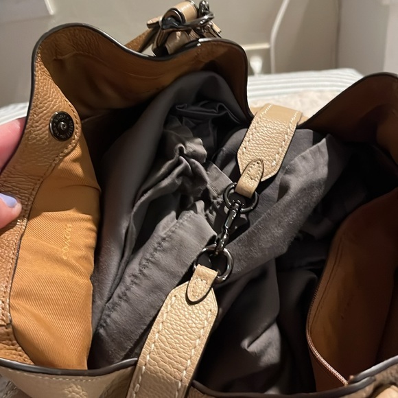 Coach Leather Tote Bag in Tan with Crossbody Strap and beading 9.5H x 15W - Picture 10 of 12